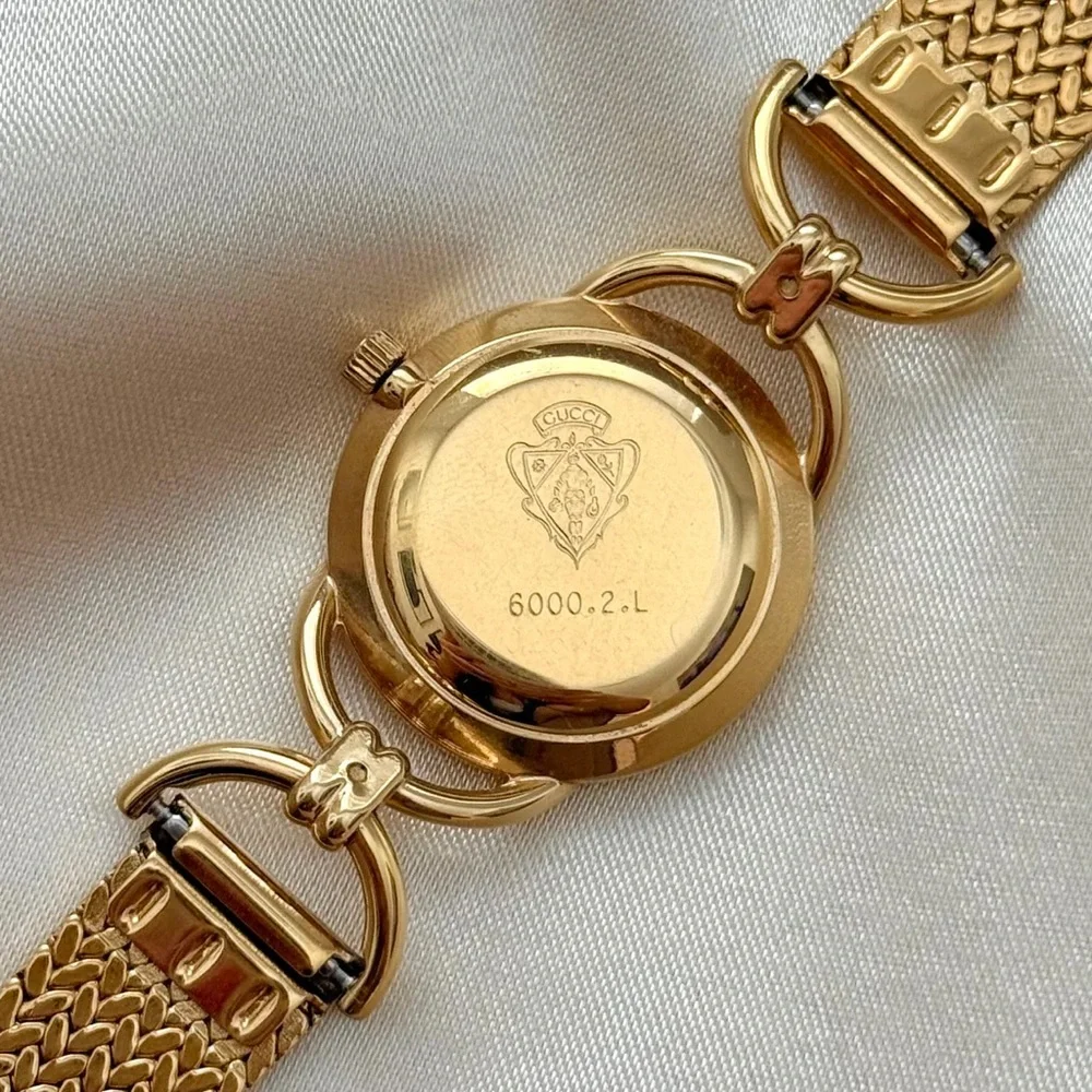 AUTHENTIC VINTAGE GUCCI MOTHER-OF-PEARL GOLD WATCH